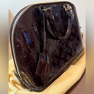 Louis Vuitton Vernis Alma PM Amarante
